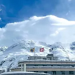 St Moritz Suite